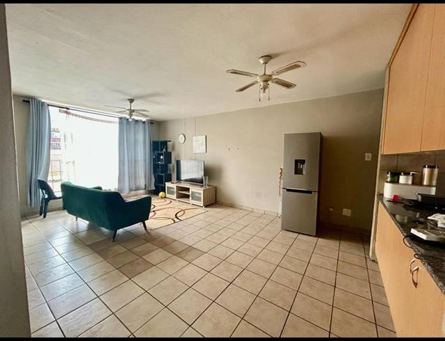 2 BEDROOM APARTMENT FOR SALE IN WONDERBOOM SOUTH